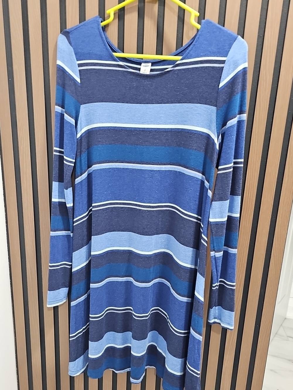Old Navy Long-Sleeve Swing Dress Size S